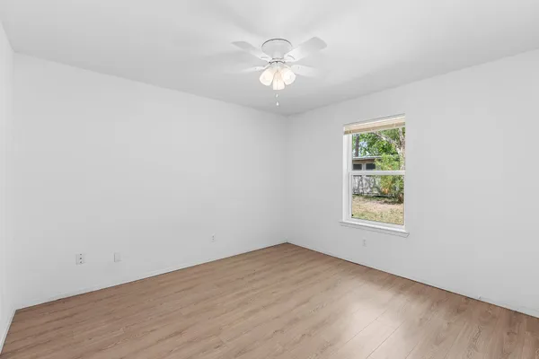 $219,900 | 1311 Monte Vista Drive, Lockhart, TX 78644
