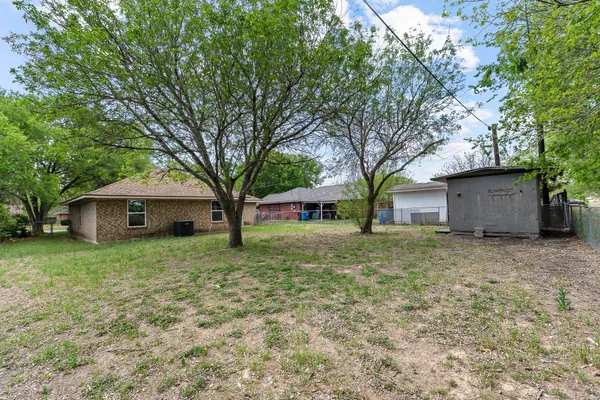 $219,900 | 1311 Monte Vista Drive, Lockhart, TX 78644