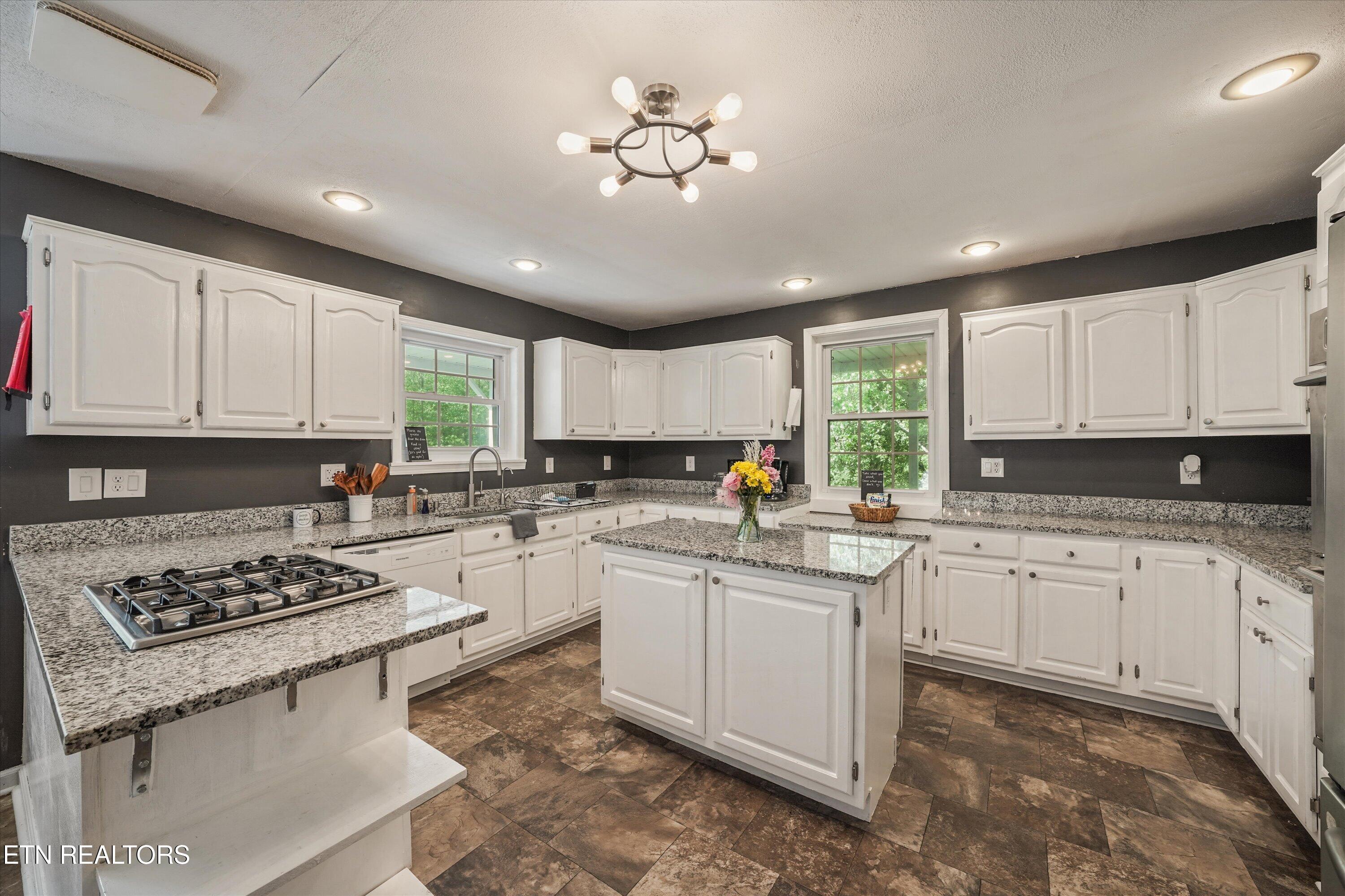 145 County Road 853 Delano, TN 37331 - Photo 11 of 49 13-145 Co Rd 853 06