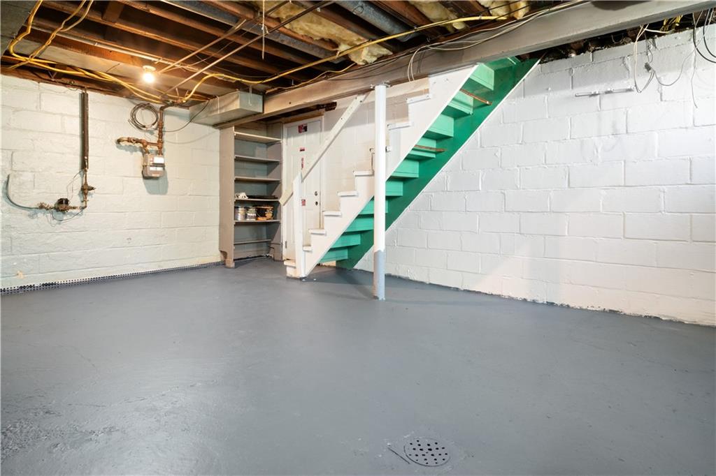 5222 Baptist Road Pittsburgh, PA 15236 - Photo 20 of 25 Gallery Image 20