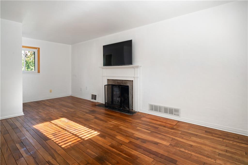 5222 Baptist Road Pittsburgh, PA 15236 - Photo 5 of 25 Gallery Image 5