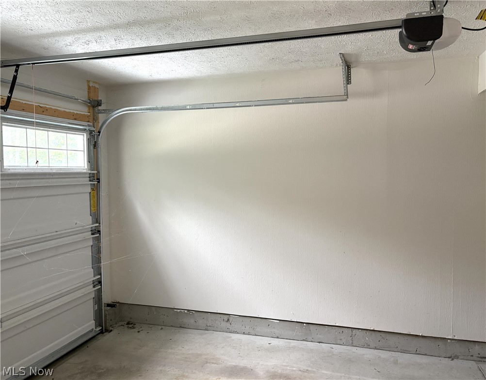 210 Raintree Lane Painesville, OH 44077 - Photo 17 of 20 1 car attached garage