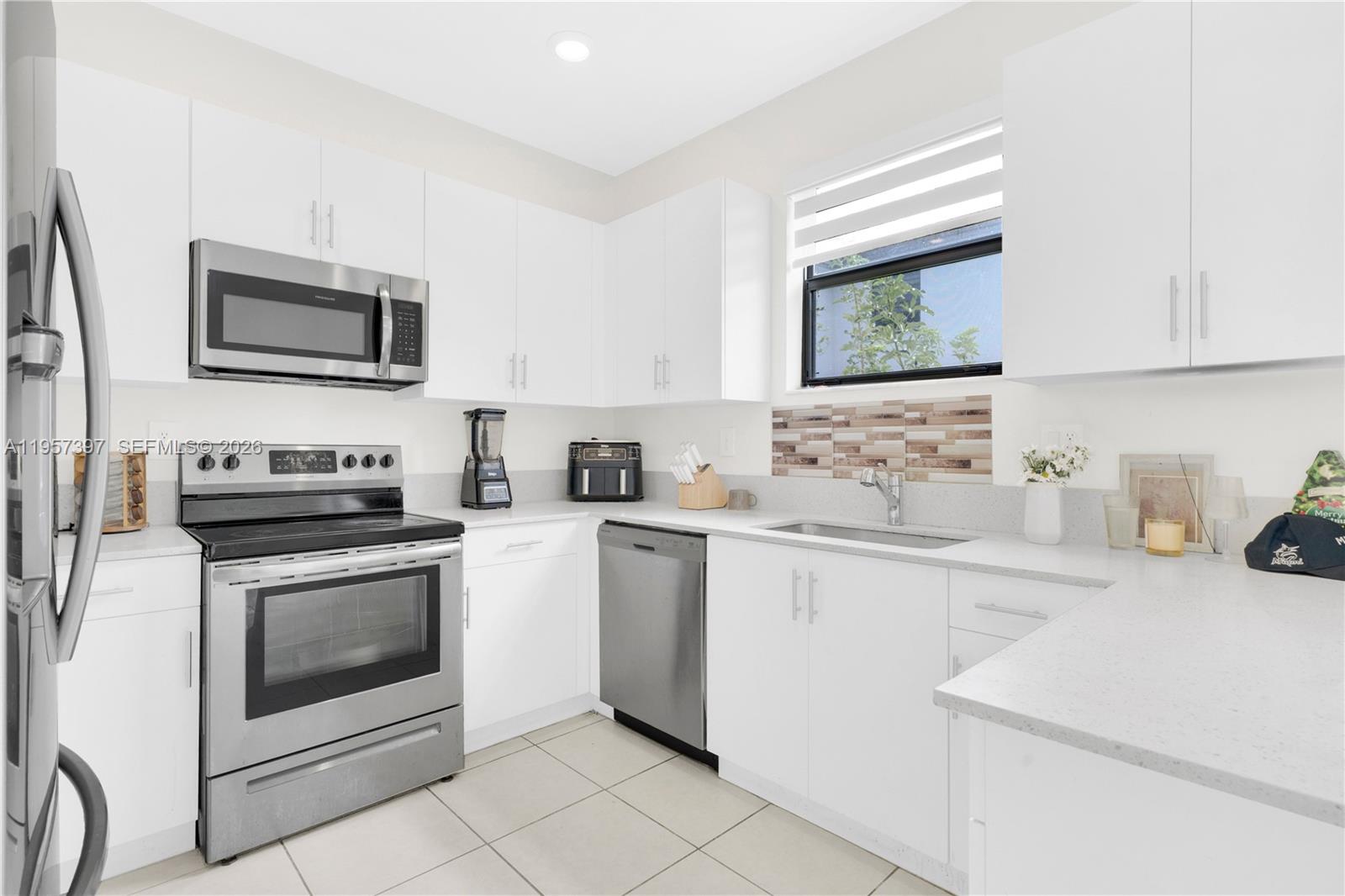 13412 Southwest 286th Street Homestead, FL 33033 - Photo 16 of 36