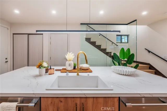 $3,499,000 | 422 20th Street, Huntington Beach, CA 92648