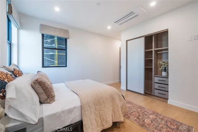 $3,499,000 | 422 20th Street, Huntington Beach, CA 92648