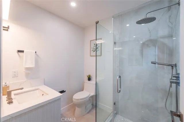 $3,499,000 | 422 20th Street, Huntington Beach, CA 92648