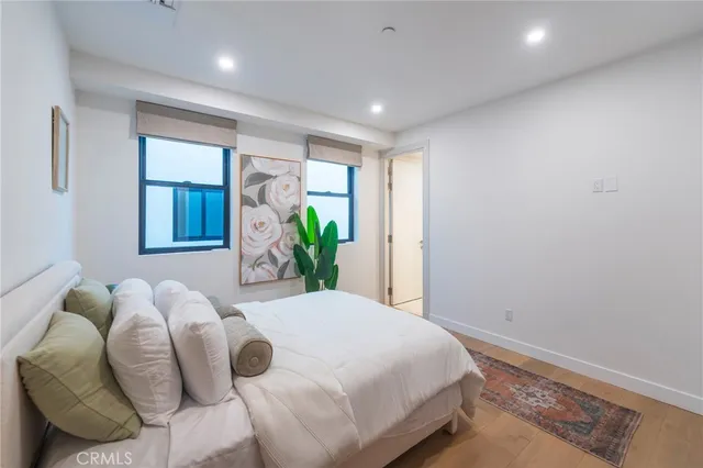 $3,499,000 | 422 20th Street, Huntington Beach, CA 92648