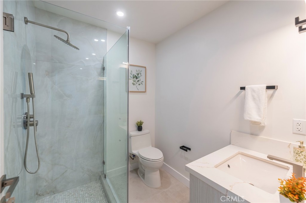 422 20th Street Huntington Beach, CA 92648 - Photo 26 of 49