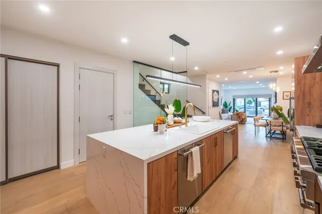 $3,499,000 | 422 20th Street, Huntington Beach, CA 92648