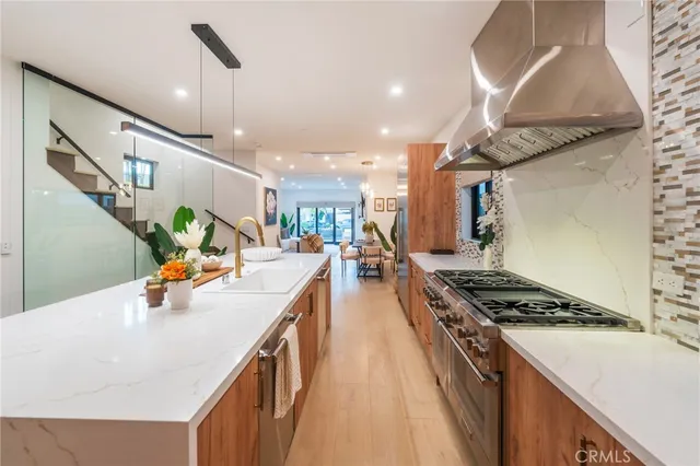 $3,499,000 | 422 20th Street, Huntington Beach, CA 92648