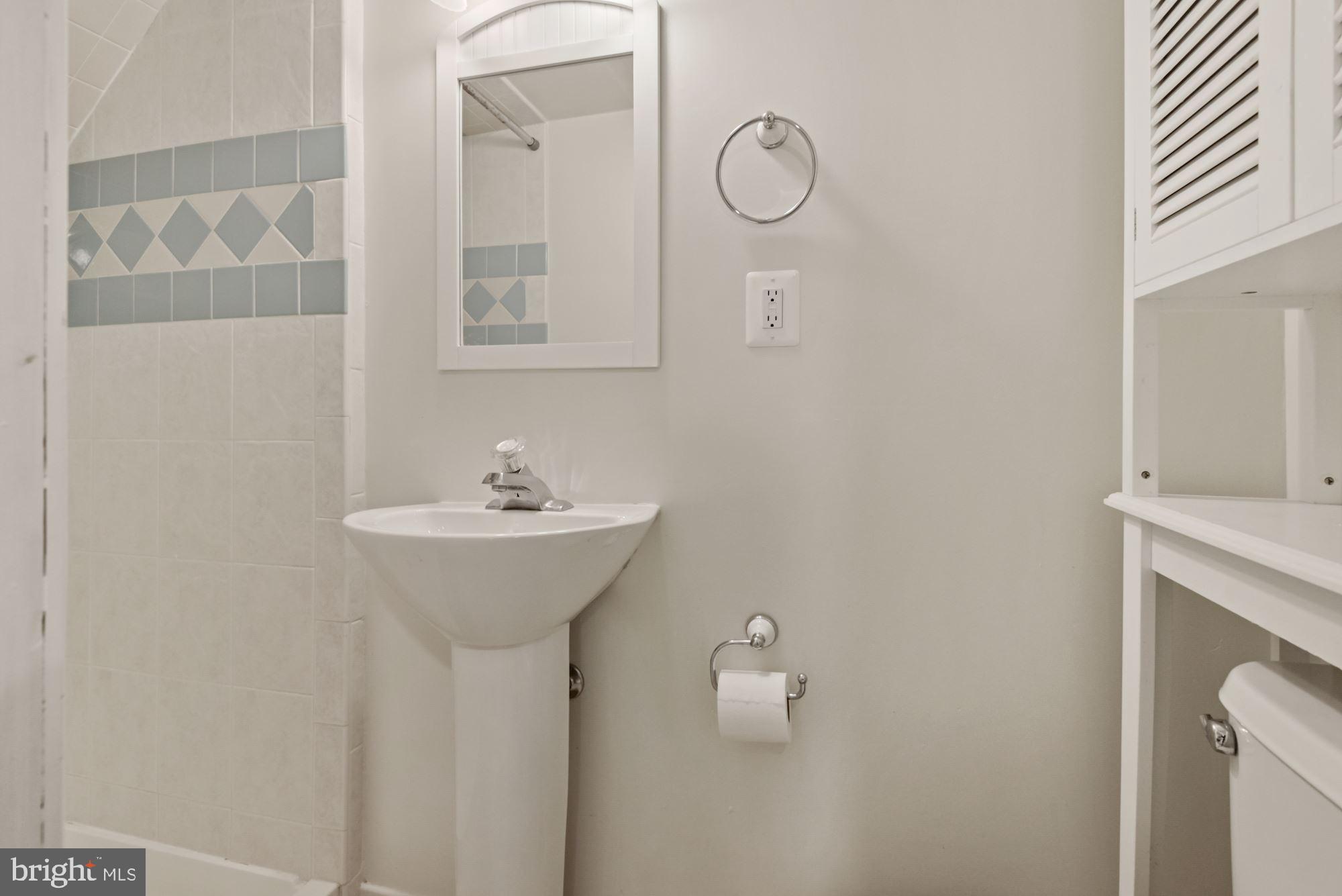 8328 Moline Place Springfield, VA 22153 - Photo 25 of 29 Gallery Image 25