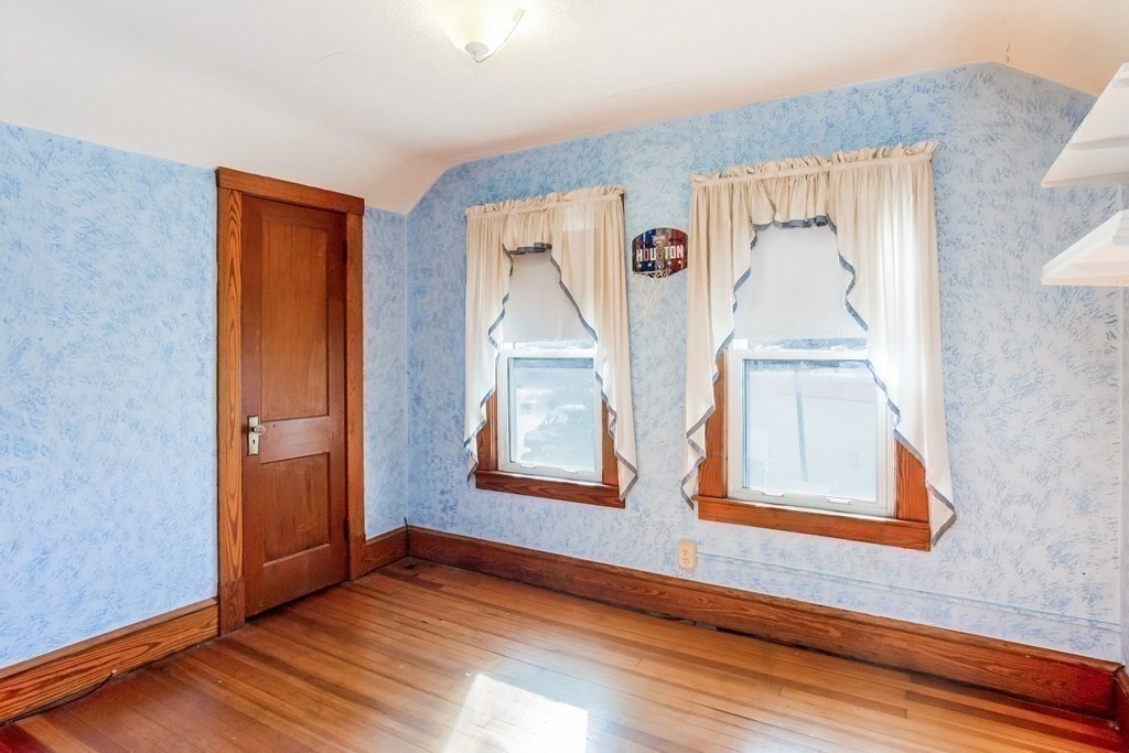 26 Rimmon Avenue Springfield, MA 01107 - Photo 24 of 40