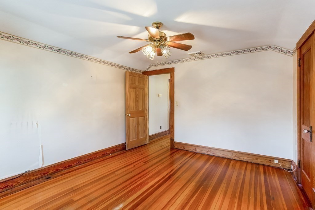26 Rimmon Avenue Springfield, MA 01107 - Photo 27 of 40