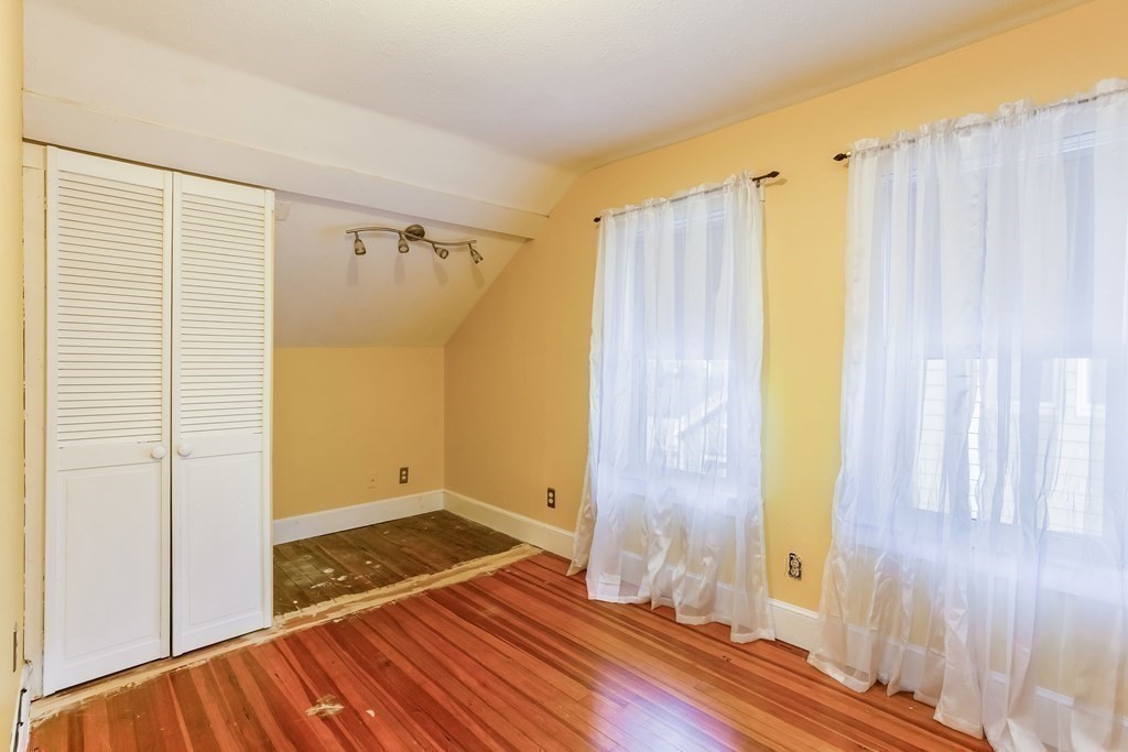 26 Rimmon Avenue Springfield, MA 01107 - Photo 29 of 40