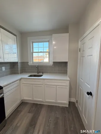 $2,500 | 509 Ogden Street, Bridgeport, CT 06608