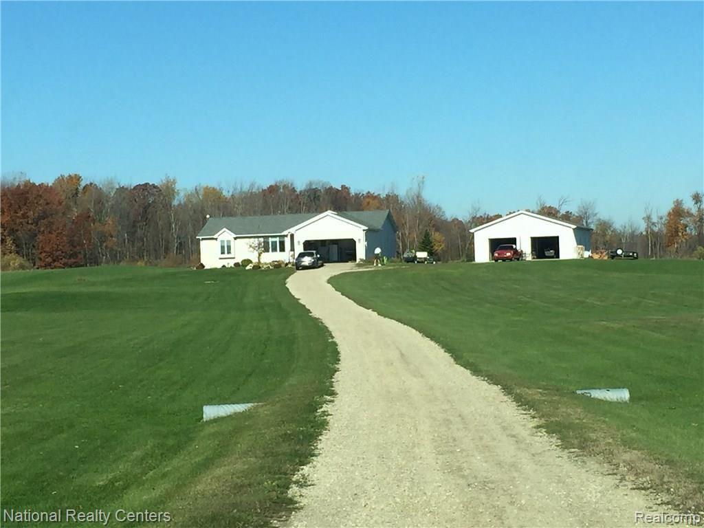 6893 Lothrop Road Imlay City, MI 48444 - Photo 3 of 98 2016-11-07 11.56