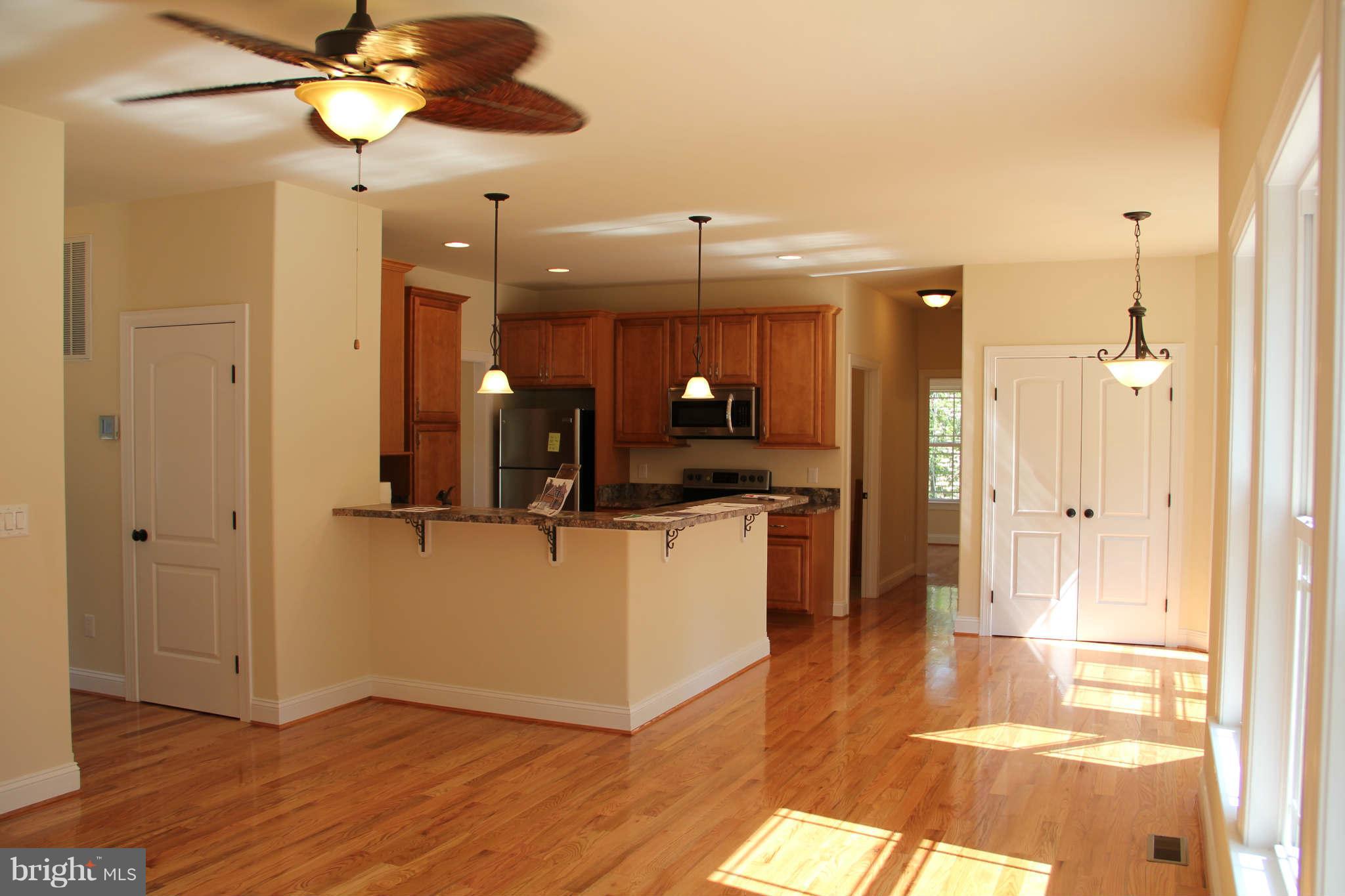 45440 Ruefly Way California, MD 20619 - Photo 3 of 29 Kitchen