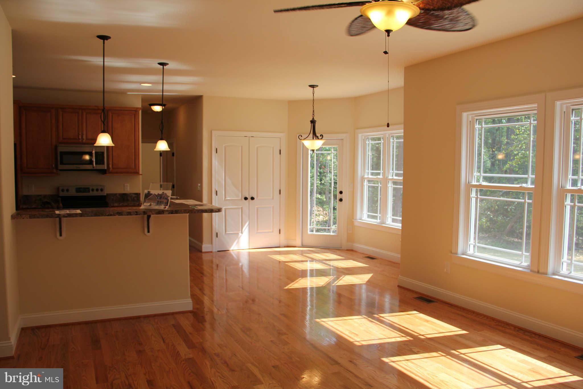 45440 Ruefly Way California, MD 20619 - Photo 4 of 29 Kitchen