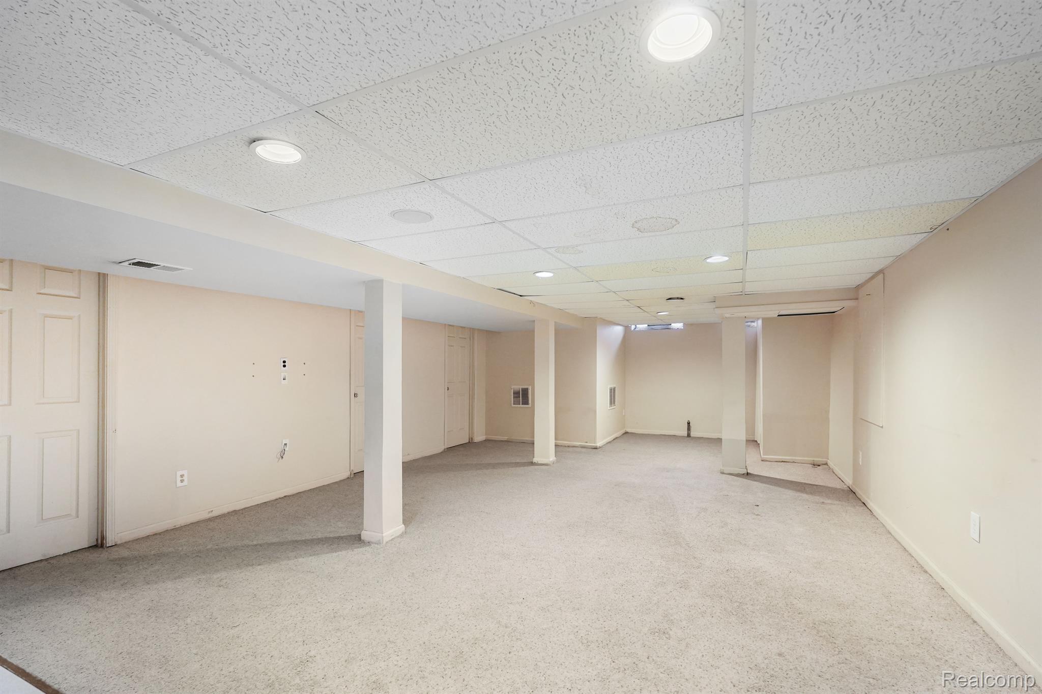 11932 Frazho Road Warren, MI 48089 - Photo 19 of 23 Gallery Image 19