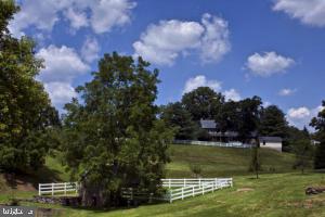 1740 Wilderness Road Lancaster, PA 17603 - Photo 25 of 26 Gallery Image 25