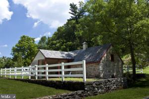 1740 Wilderness Road Lancaster, PA 17603 - Photo 26 of 26 Gallery Image 26