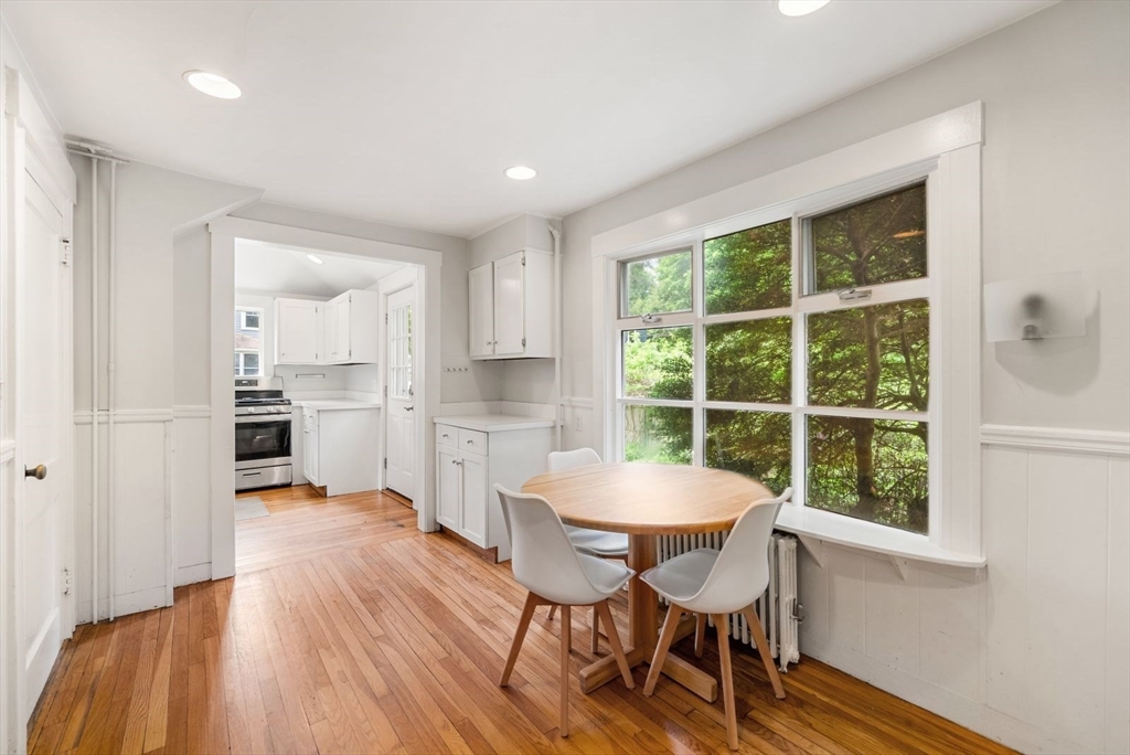 678 Boston Post Road Weston, MA 02493 - Photo 7 of 31