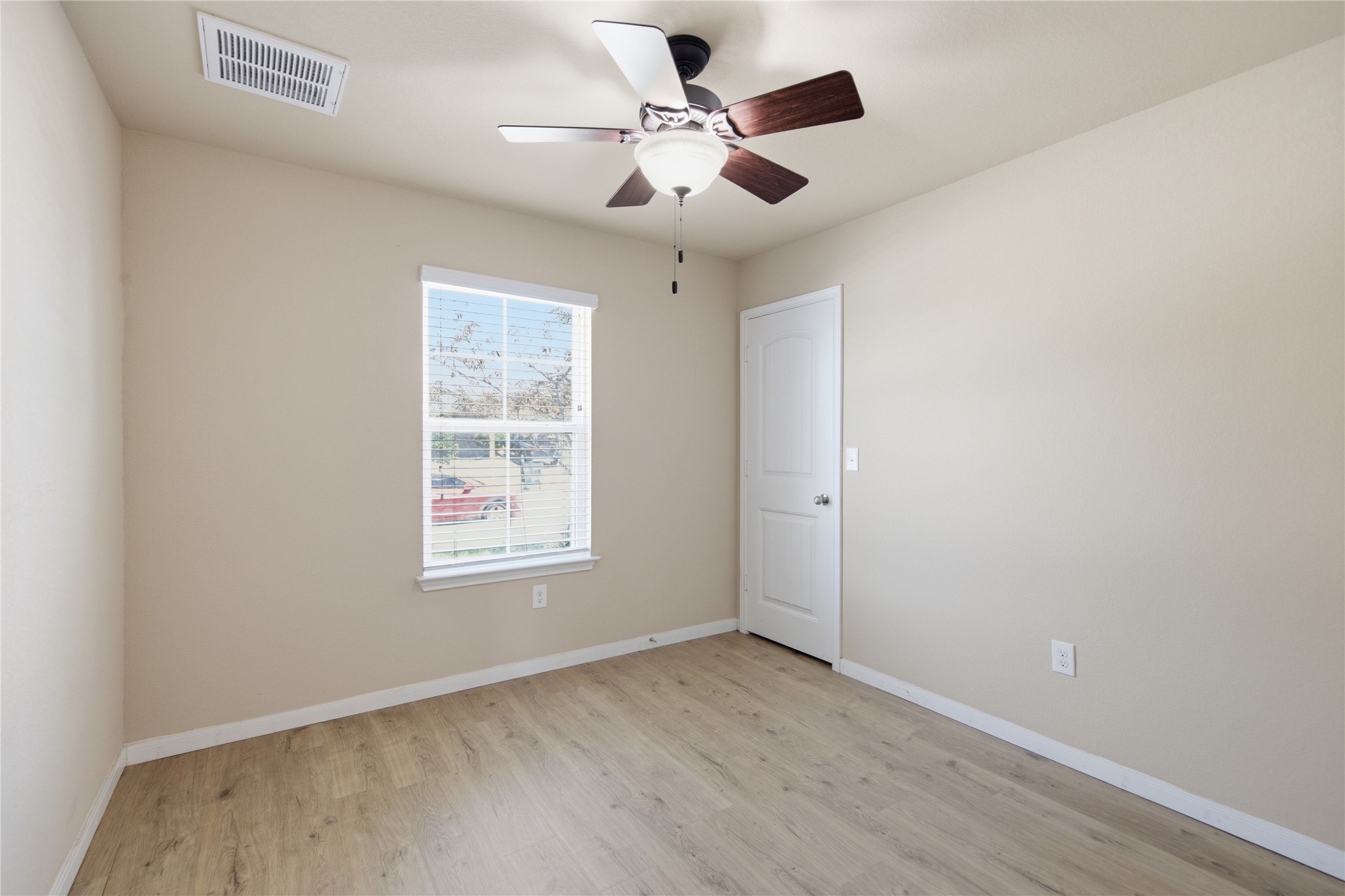 5813 Roderick Drive Austin, TX 78724 - Photo 10 of 25