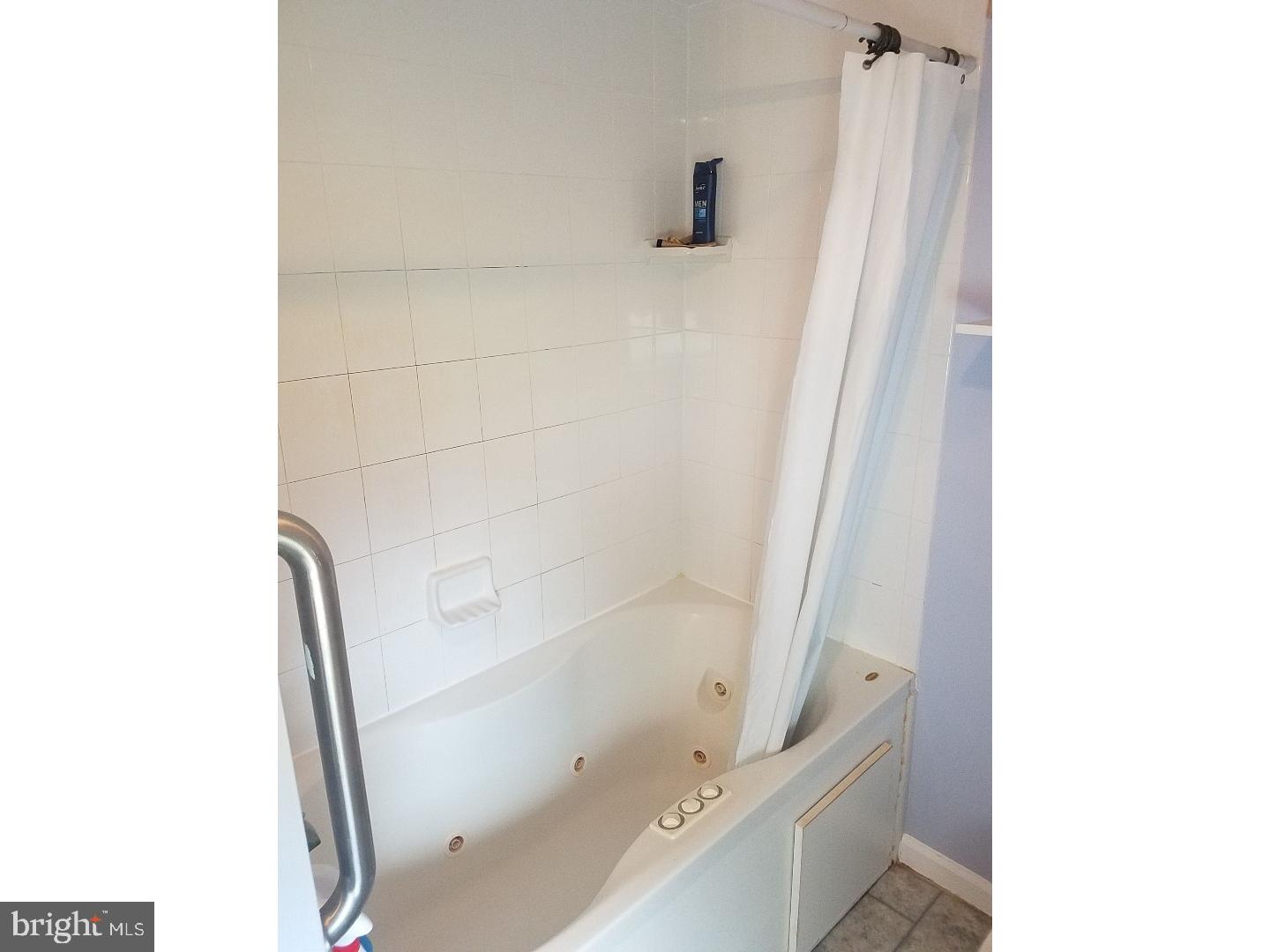 2020 Columbus Road Burlington, NJ 08016 - Photo 19 of 25 Bathroom