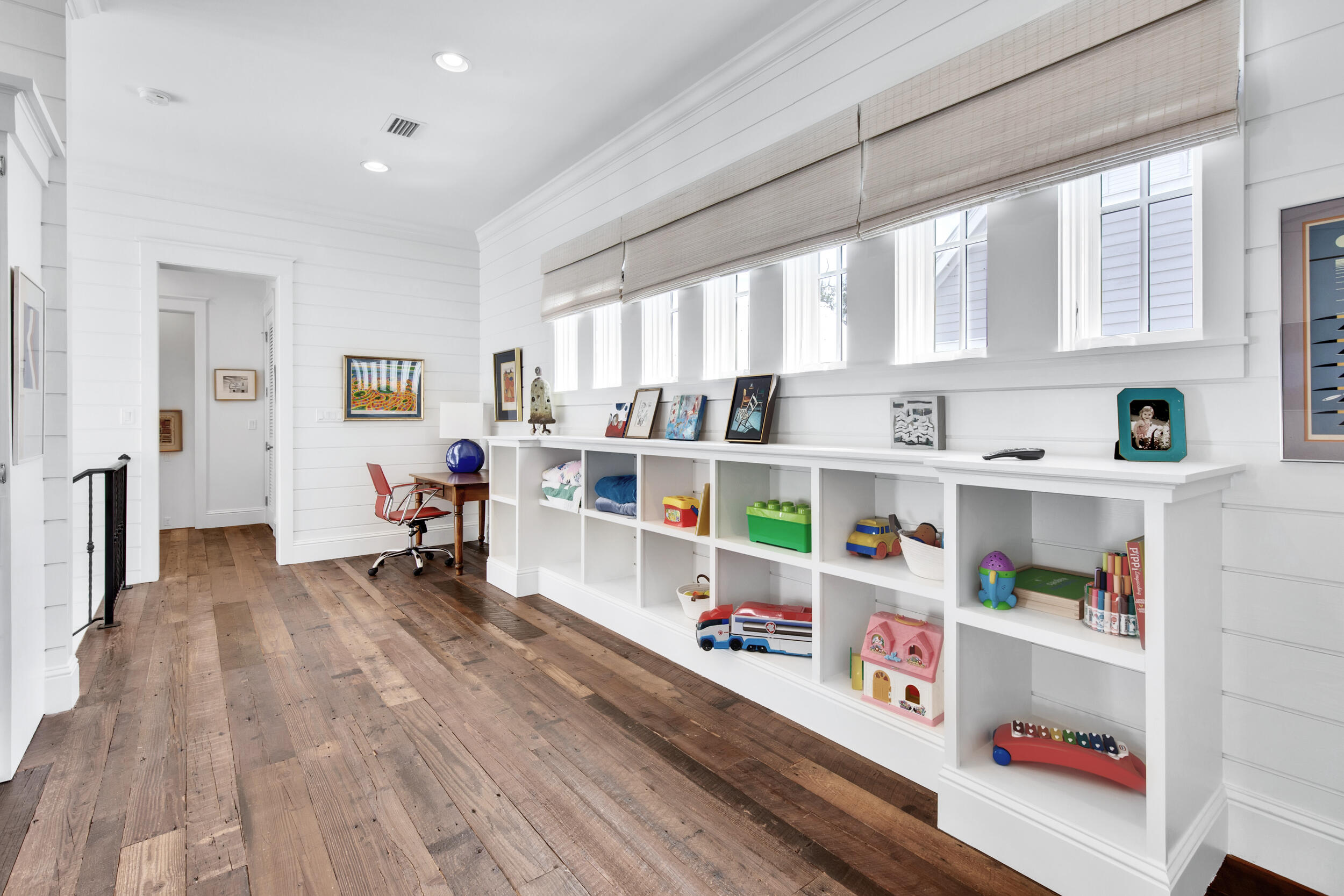 29 Bennett Santa Rosa Beach, FL 32459 - Photo 29 of 60 a room with stainless steel appliances a rug and a window