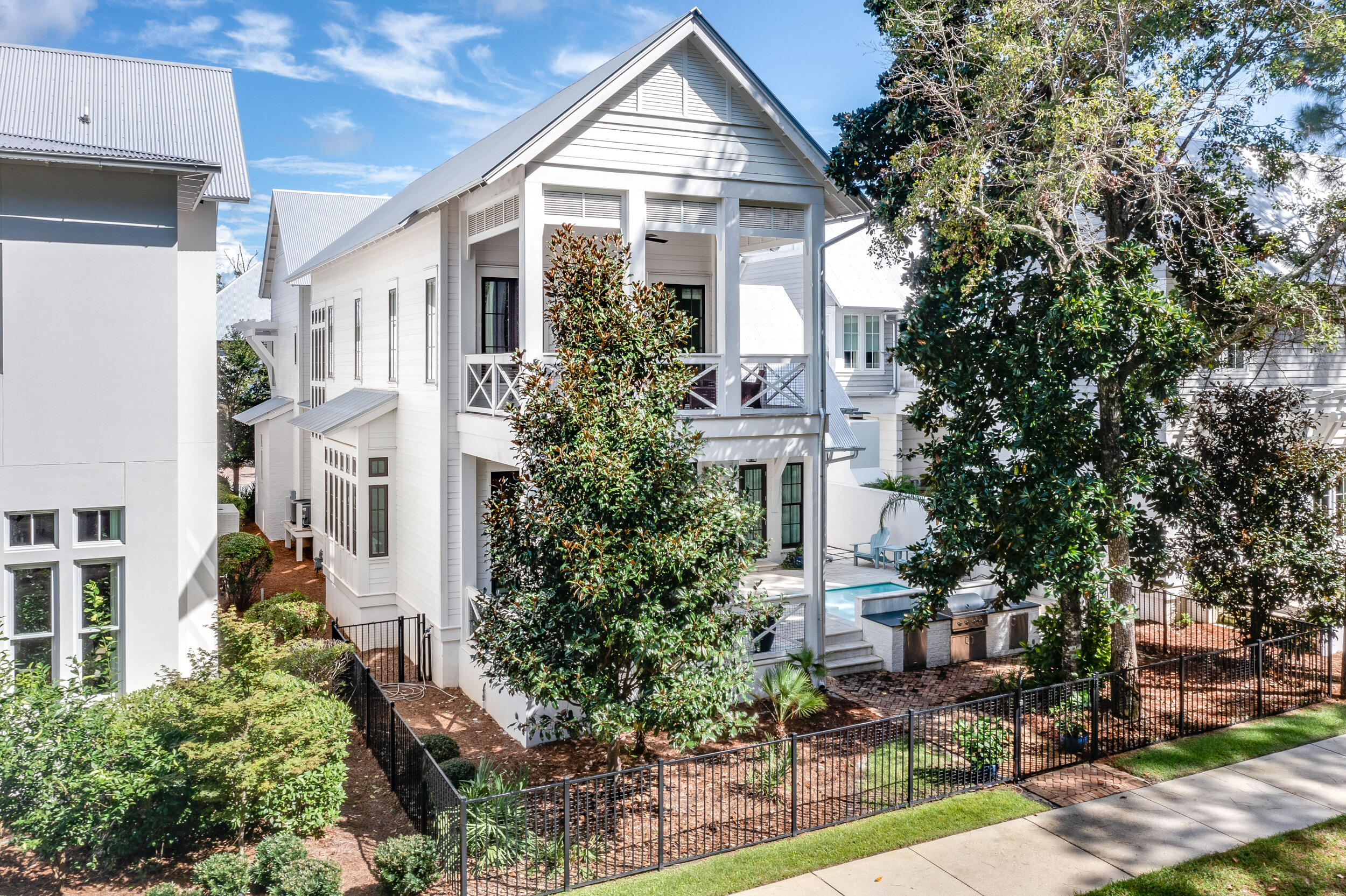 29 Bennett Santa Rosa Beach, FL 32459 - Photo 48 of 60 a front view of a house with garden