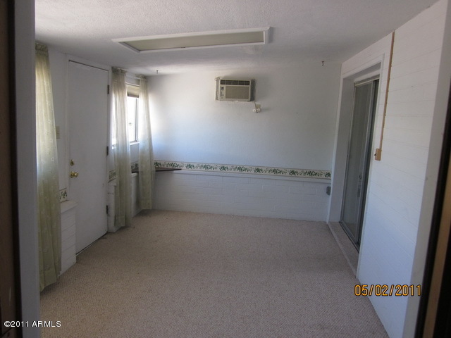 5302 Covina Road Mesa, AZ 85205 - Photo 6 of 13 Enclosed patio