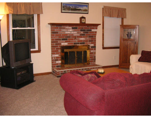 37 Harriman Road Hudson, MA 01749 - Photo 6 of 14 Gallery Image 6
