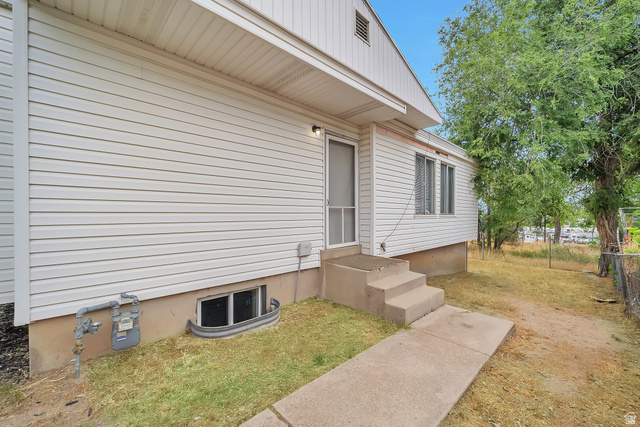 9468 175 West Sandy, UT 84070 - Photo 2 of 21