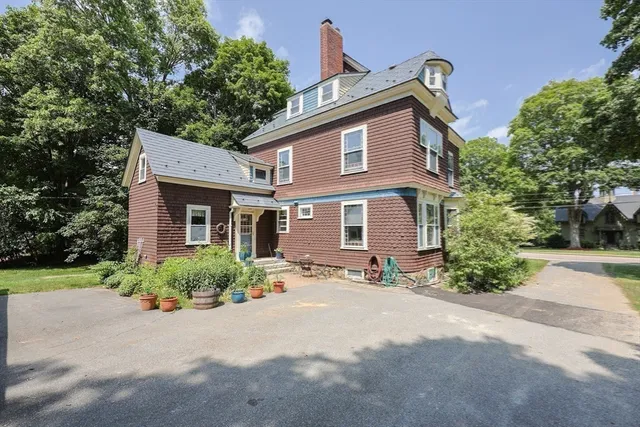$749,000 | 14 Baker Street, Foxboro, MA 02035