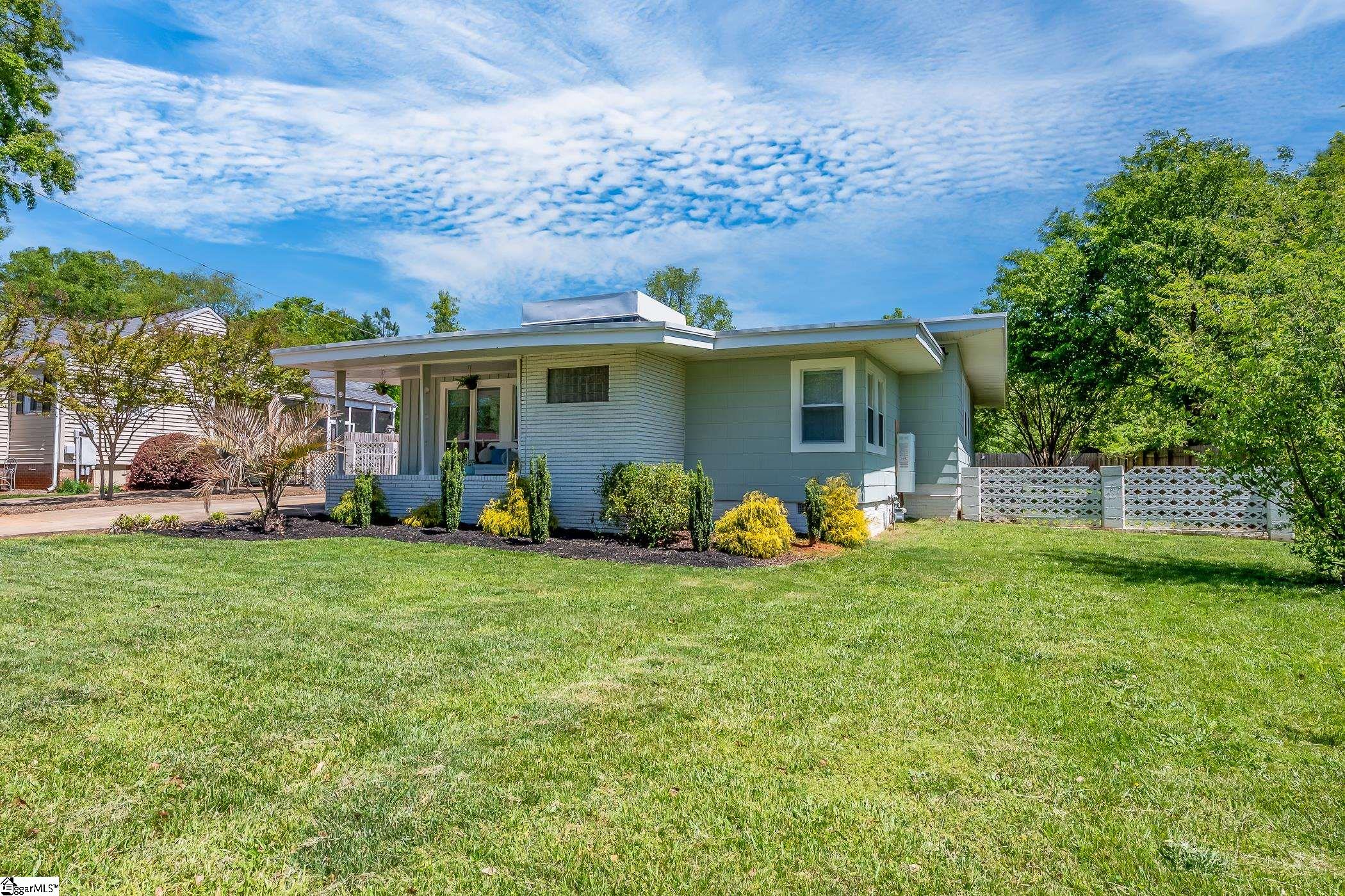 19 Holmes Drive, Greenville, SC 29609 Compass