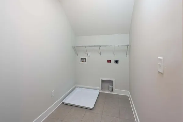 $4,030 | 831 Jordan Street, Charleston, SC 29412