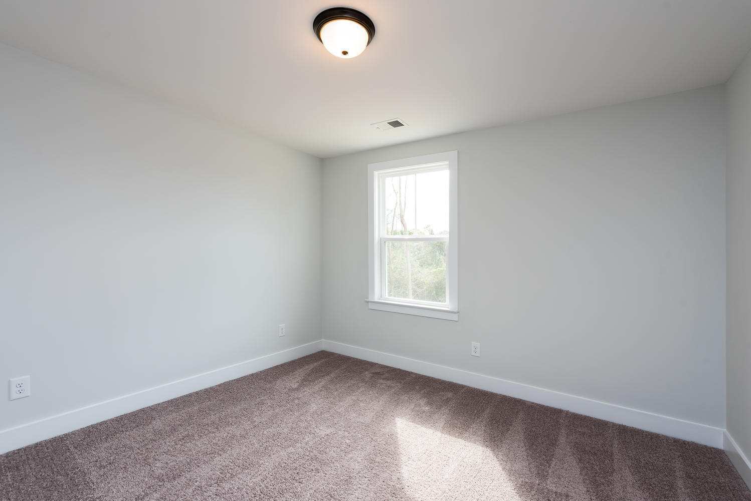 831 Jordan Street Charleston, SC 29412 - Photo 19 of 25 20190202212519368937000000-o