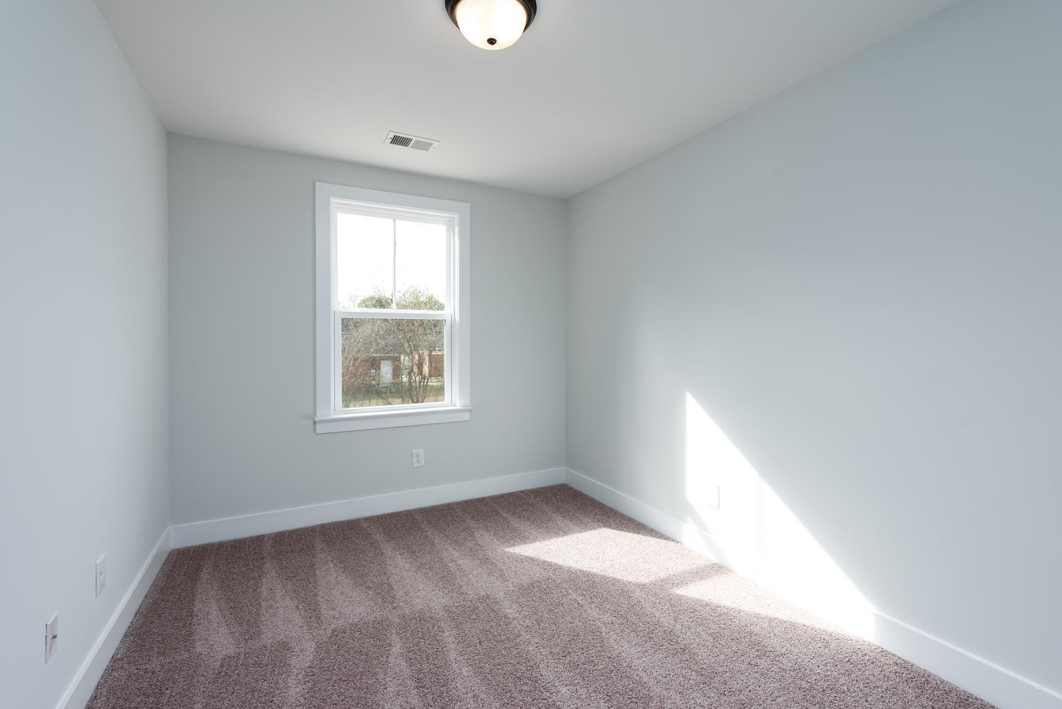 831 Jordan Street Charleston, SC 29412 - Photo 20 of 25 20190202212516218212000000-o