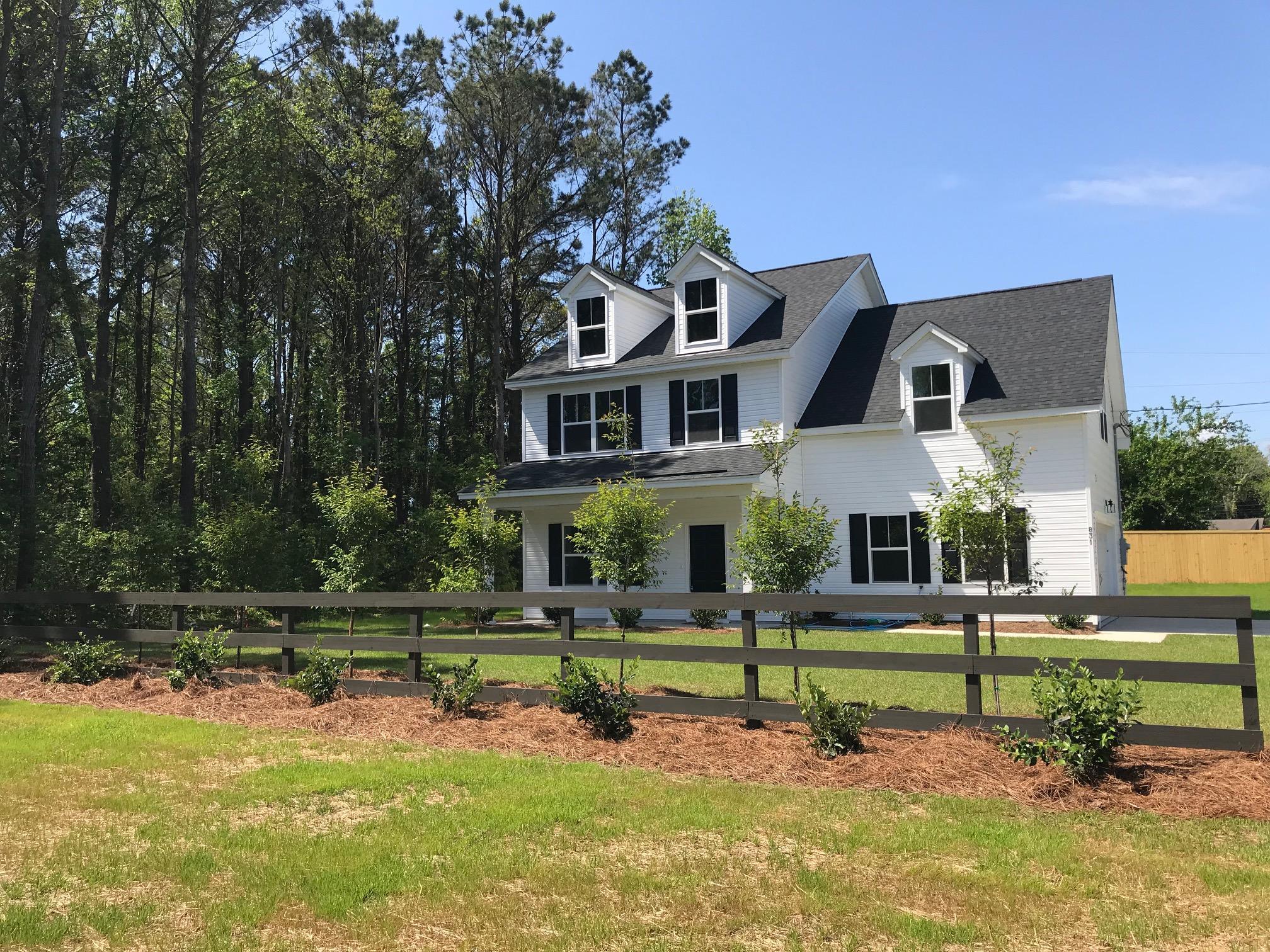 831 Jordan Street Charleston, SC 29412 - Photo 5 of 25 20190415211940858369000000-o
