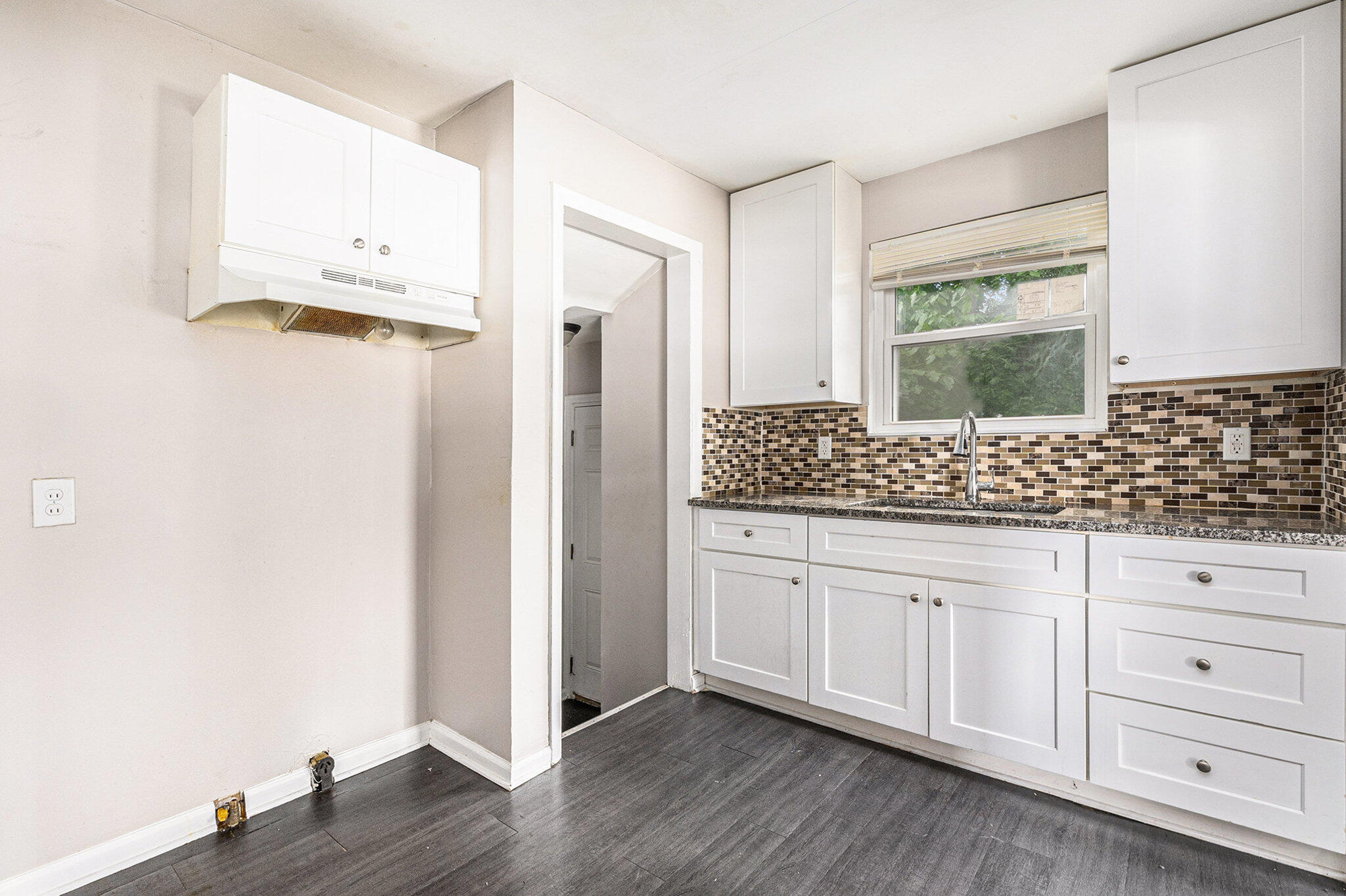 18093 Mendota Street Detroit, MI 48221 - Photo 10 of 27 Interior