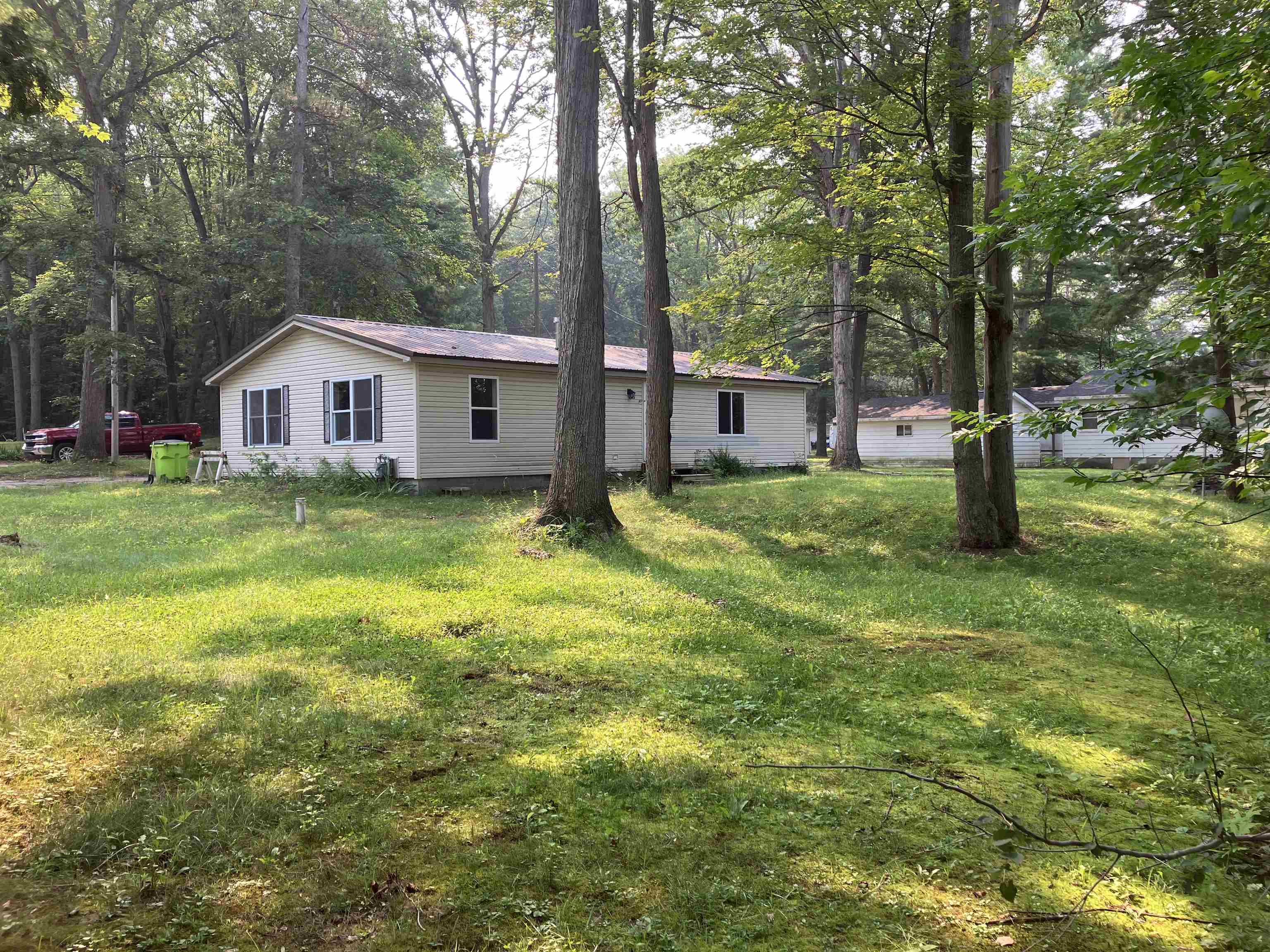 4142 Grant Road Beaverton, MI 48612 - Photo 3 of 22