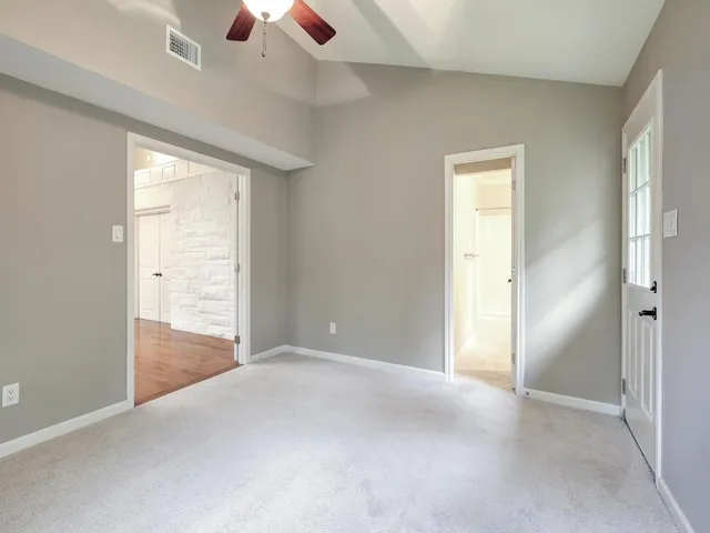 $3,800 | 2905 Perry Lane, Austin, TX 78731