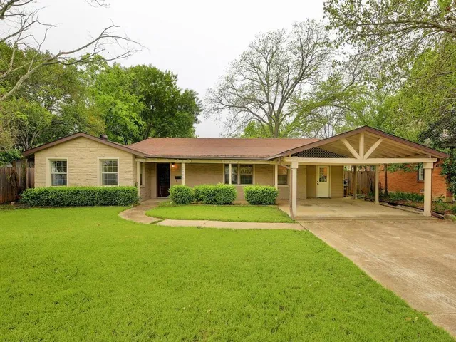 $3,800 | 2905 Perry Lane, Austin, TX 78731