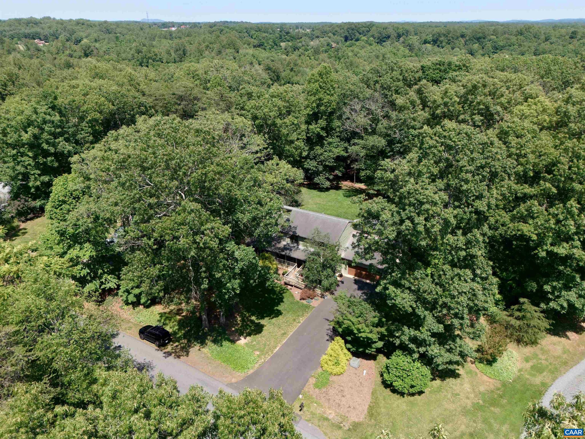 458 Deer Drive Ruckersville, VA 22968 - Photo 2 of 31