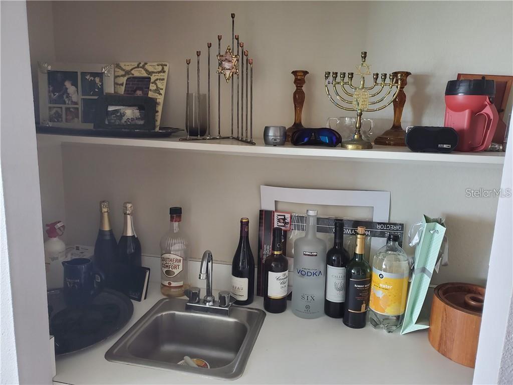 1050 Longboat Club Road, Unit 1006 Longboat Key, FL 34228 - Photo 18 of 41