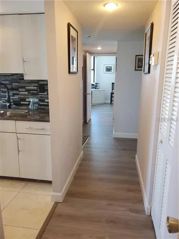 $6,000 | 1050 Longboat Club Road, Unit 1006, Longboat Key, FL 34228