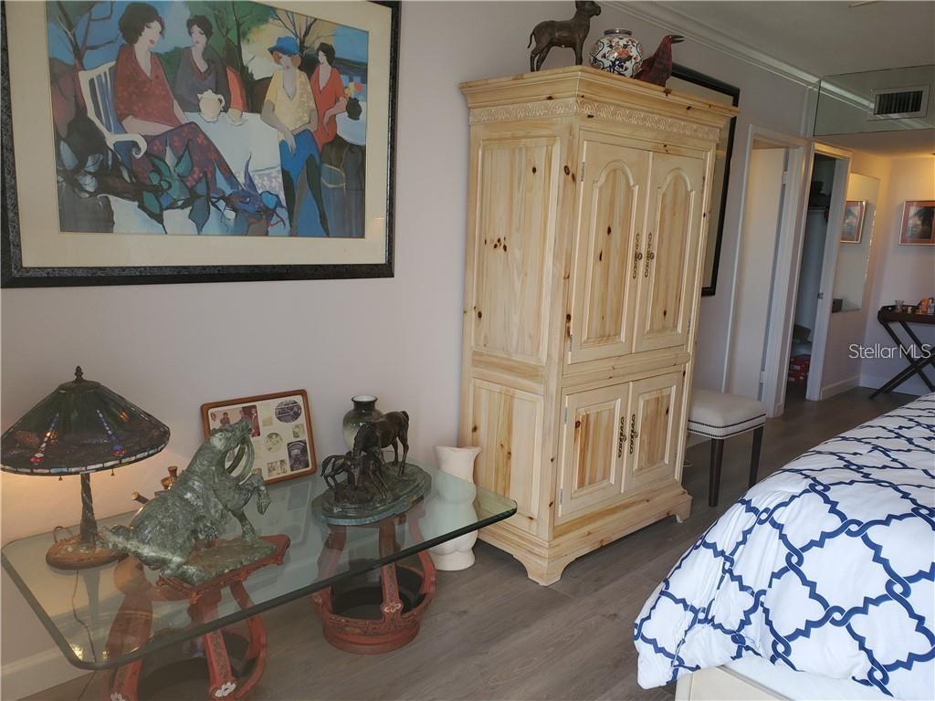 1050 Longboat Club Road, Unit 1006 Longboat Key, FL 34228 - Photo 21 of 41