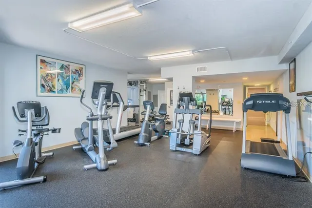 $6,000 | 1050 Longboat Club Road, Unit 1006, Longboat Key, FL 34228