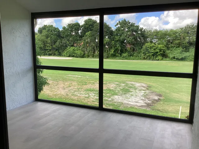 $320,000 | 8535 Casa Del Lago, Unit F, Boca Raton, FL 33433