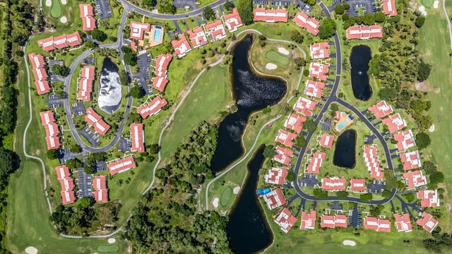 $320,000 | 8535 Casa Del Lago, Unit F, Boca Raton, FL 33433